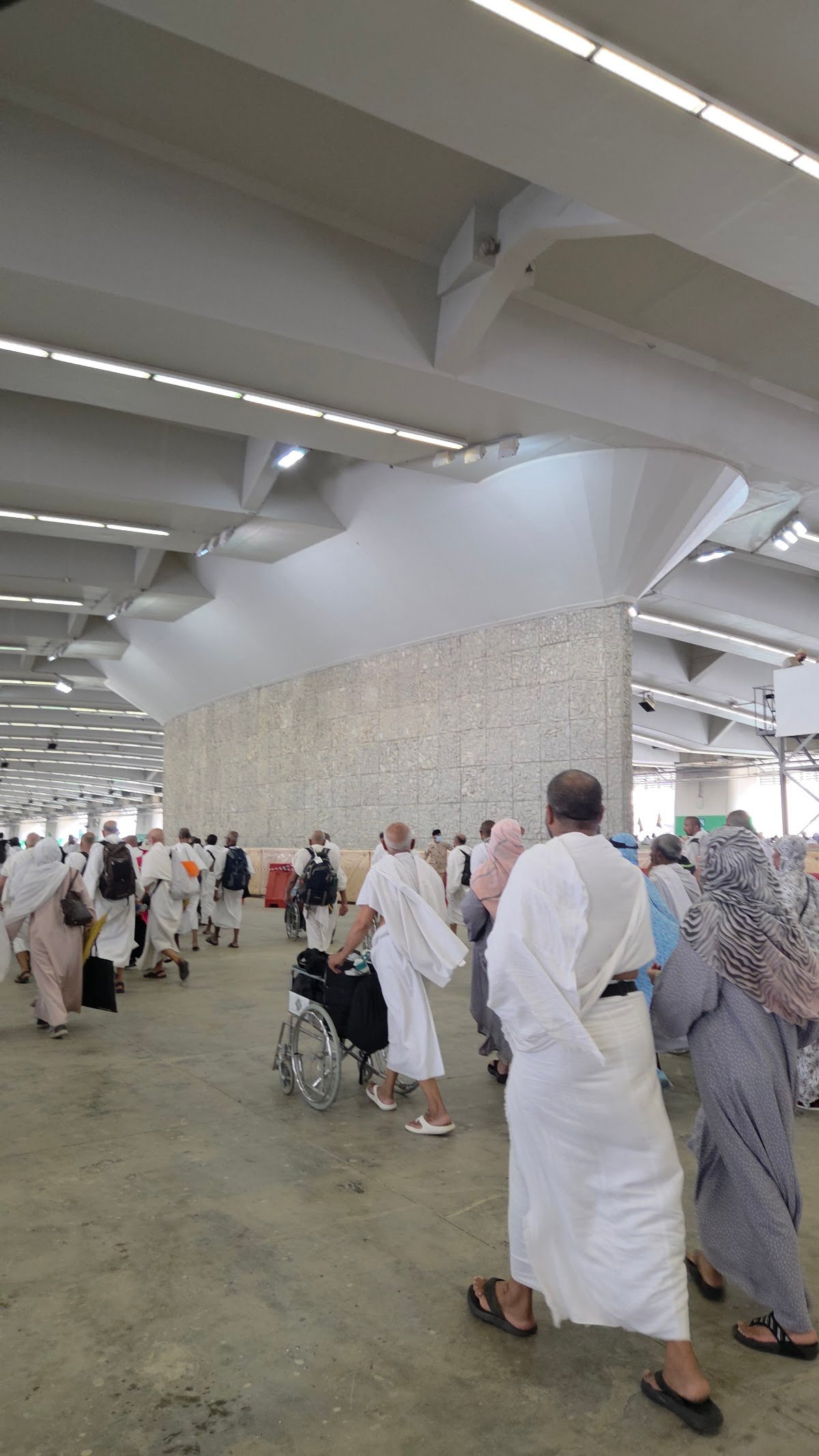ممر مبرّد في الطريق إلى الجمرات